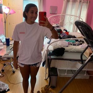 Vineyard Vines t-shirt